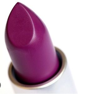 MAC Cosmetics * Strong Woman Lipstick * Limited Edition 💄